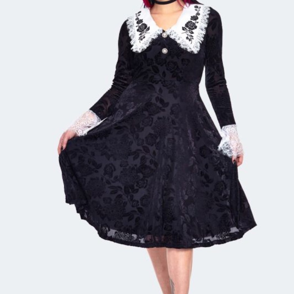 Jawbreaker Black Floral Lace Long Sleeve Velvet Devour Dress NWT